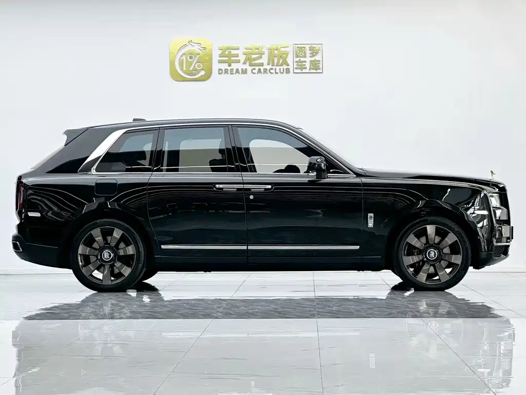 Rolls-Royce Cullinan 2019 — фото 26