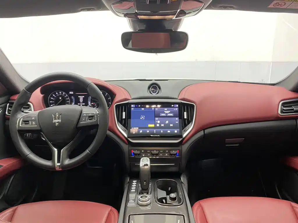 Maserati Ghibli 2021 — фото 15