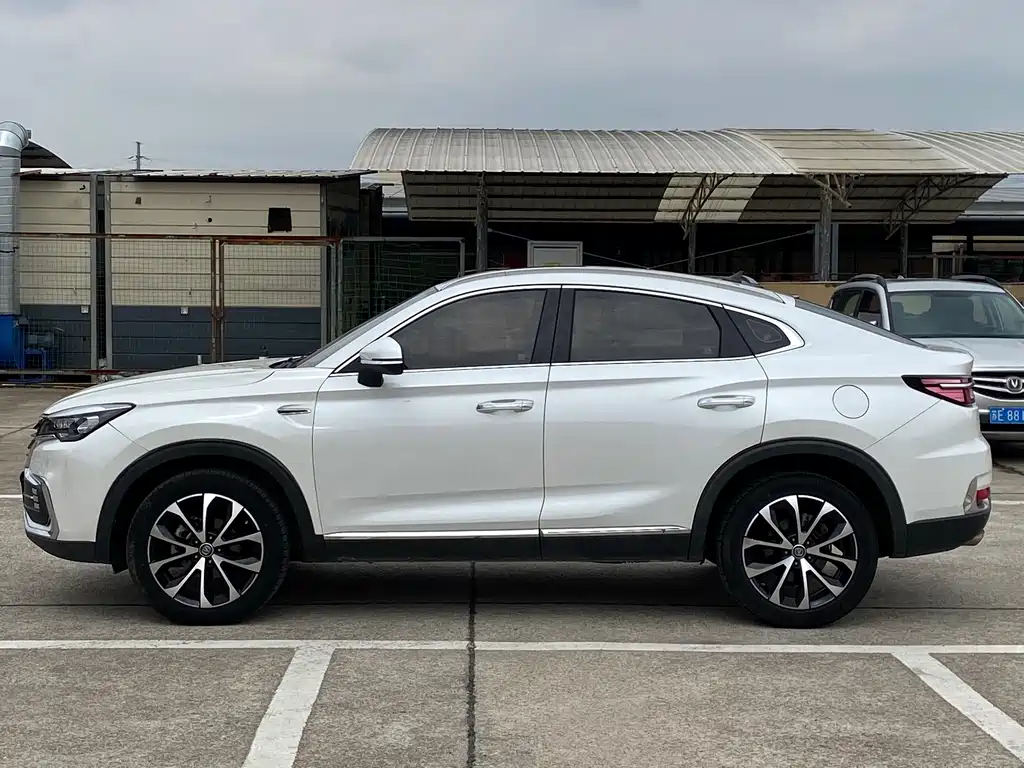 Changan CS85 COUPE 2019 — фото 4