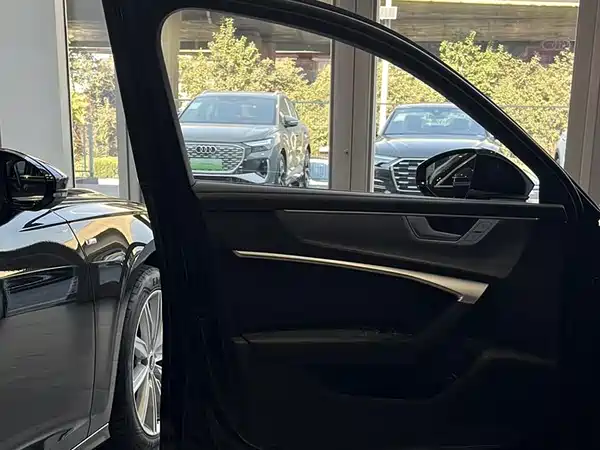 Audi A6L 2025