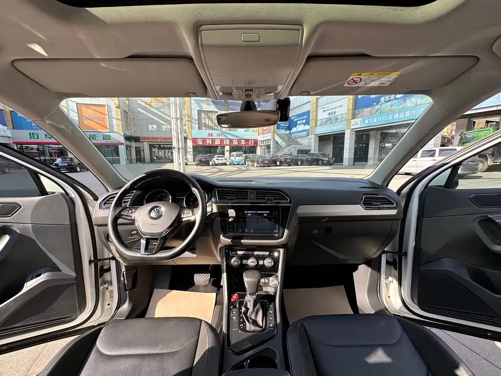 Volkswagen Tiguan L 2019 — фото 22