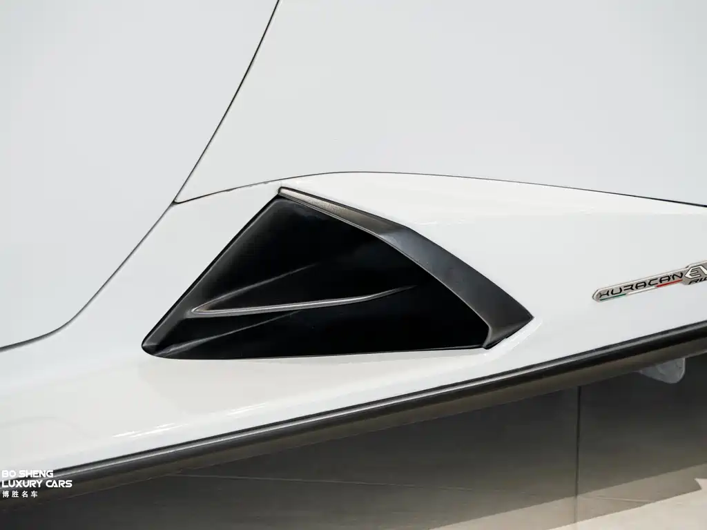 Lamborghini Huracán 2021 — фото 27
