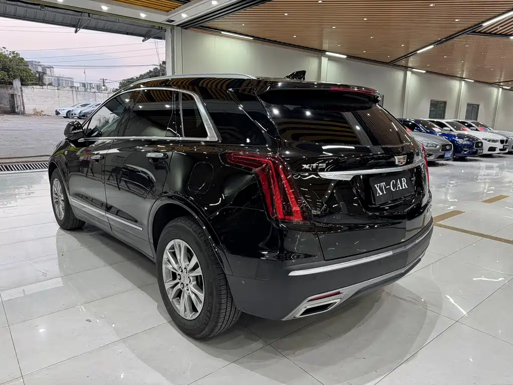 Cadillac XT5 2022 — фото 7