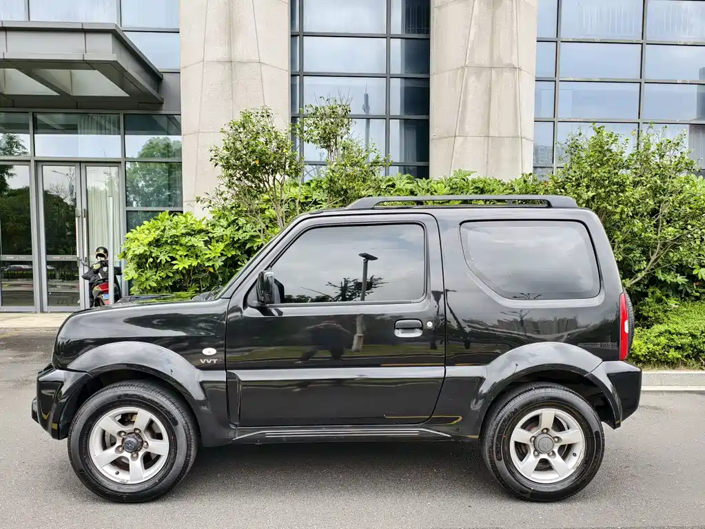 Suzuki Jimny 2013 — фото 15