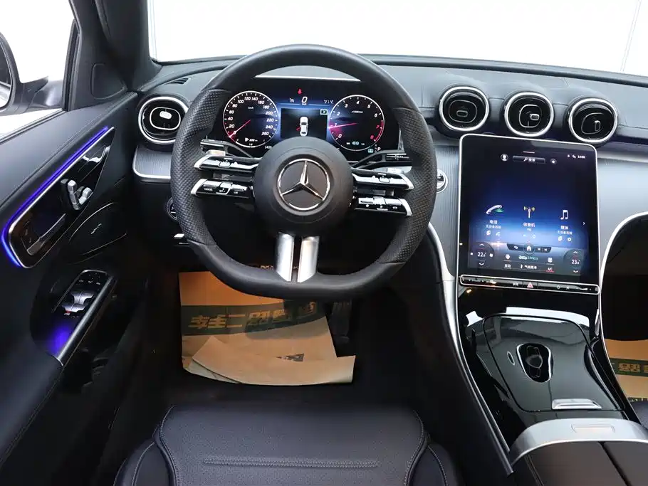 Mercedes-Benz C-Class 2023 — фото 27