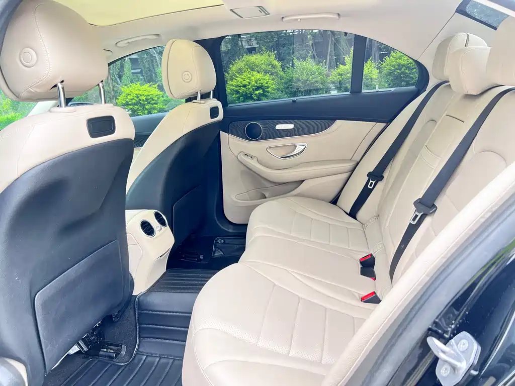 Mercedes-Benz C-Class 2018 — фото 13