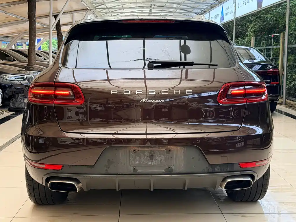 Porsche Macan 2016 — фото 14
