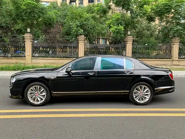 Bentley Flying Spur 2010