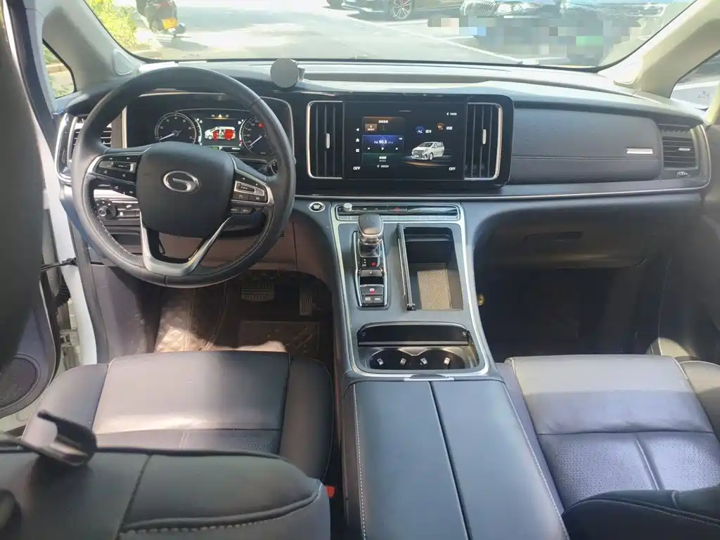 GAC Motor Trumpchi M8 2023 — фото 13