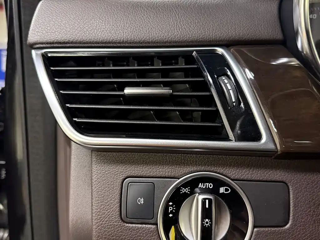 Mercedes-Benz GLS 2018 — фото 17