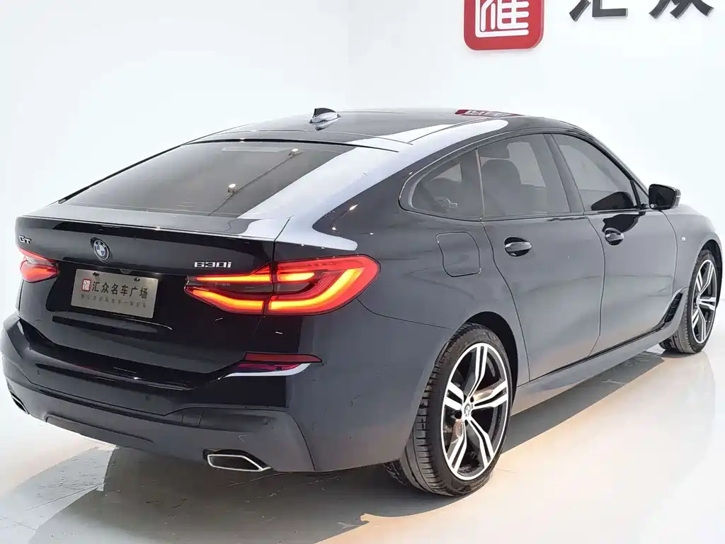 BMW 6 Series GT 2023 — фото 19