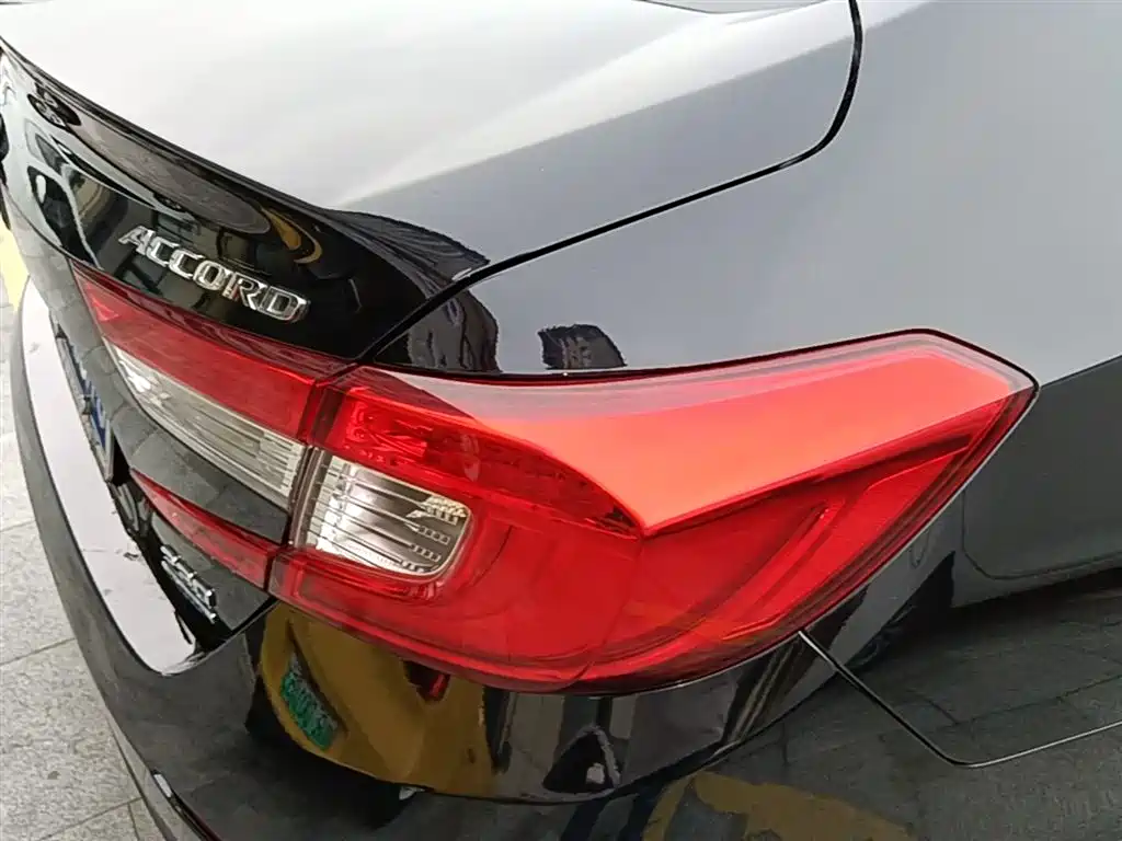 Honda Accord 2020 — фото 8
