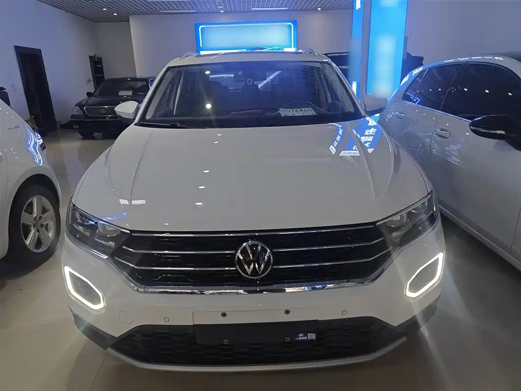 Volkswagen T-Roc 2022 — фото 3