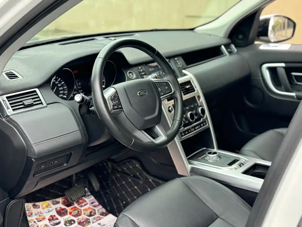 Land Rover Discovery Sport 2017 — фото 12