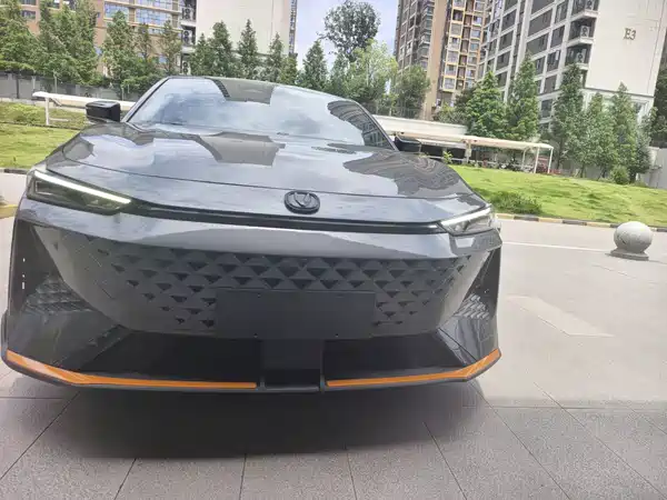Changan UNI-V 2024