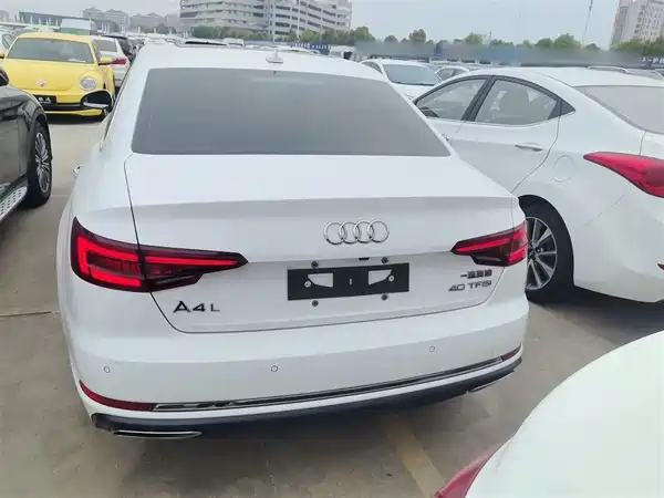 Audi A4L 2019