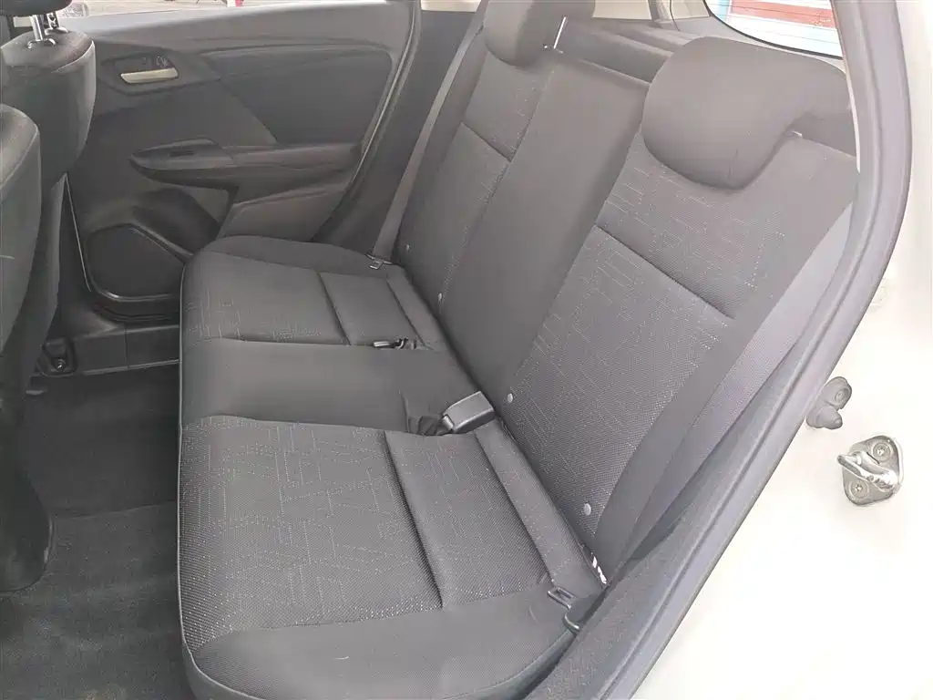 Honda Fit 2018 — фото 17