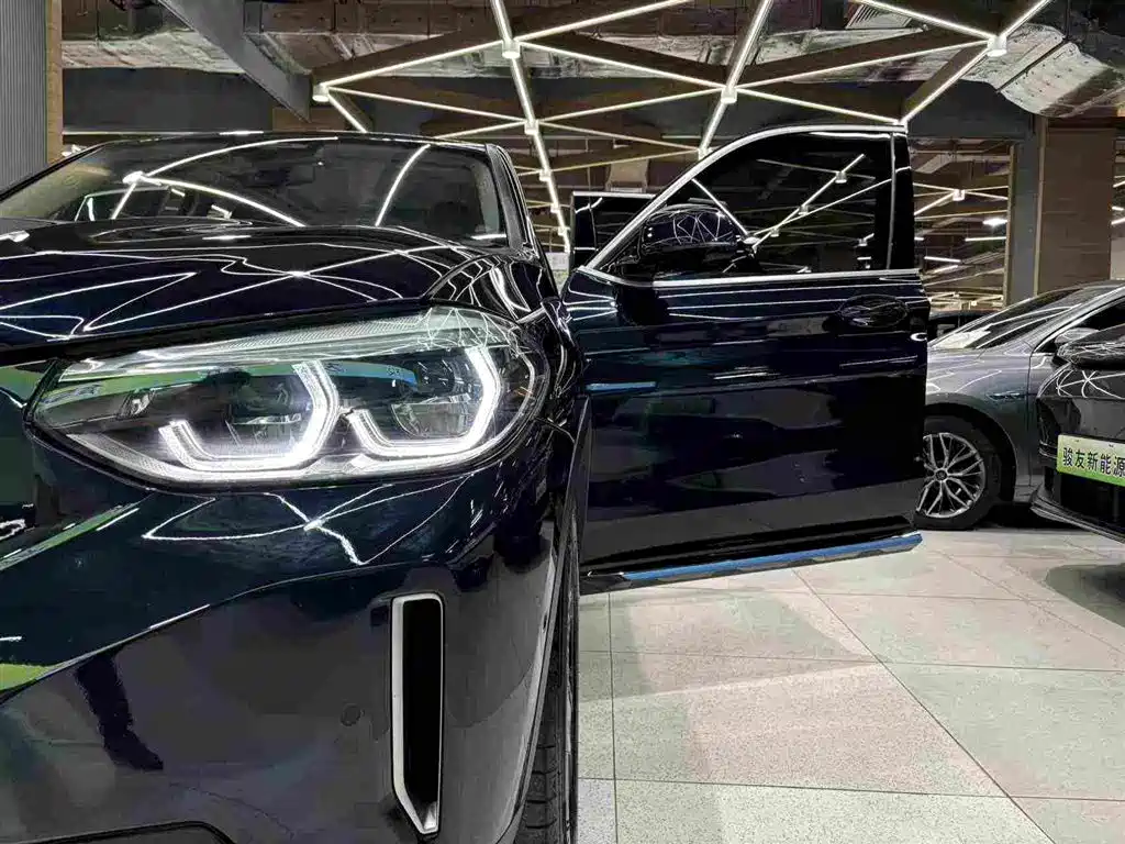 BMW iX3 2021 — фото 13