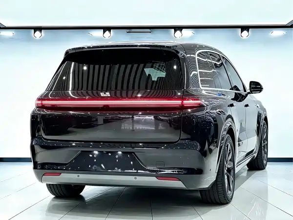 Li Auto L8 2023