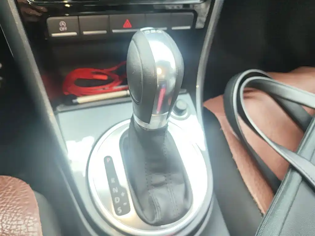 Volkswagen Beetle 2020 — фото 7