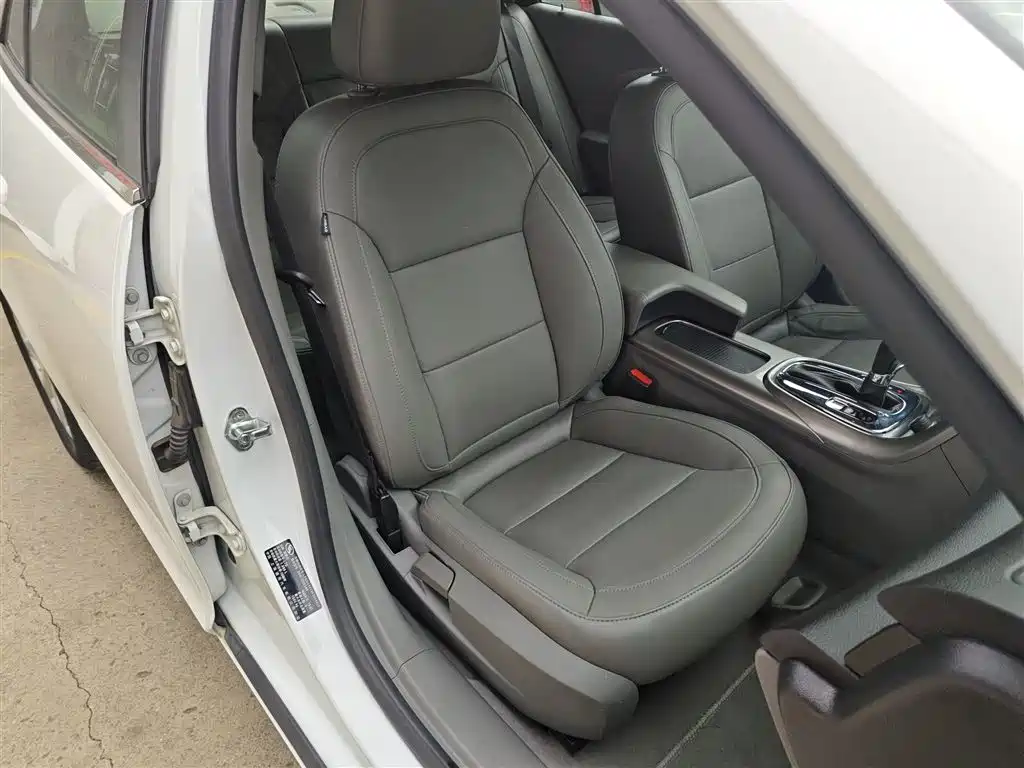 Chevrolet Malibu 2015 — фото 20
