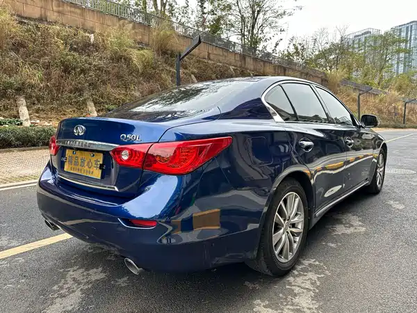 Infiniti Q50L 2016