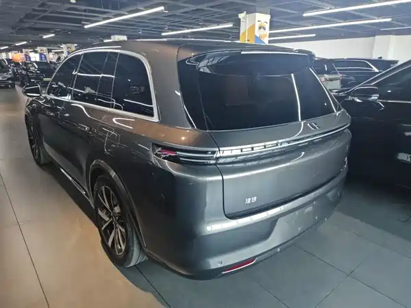 Li Auto L8 2023