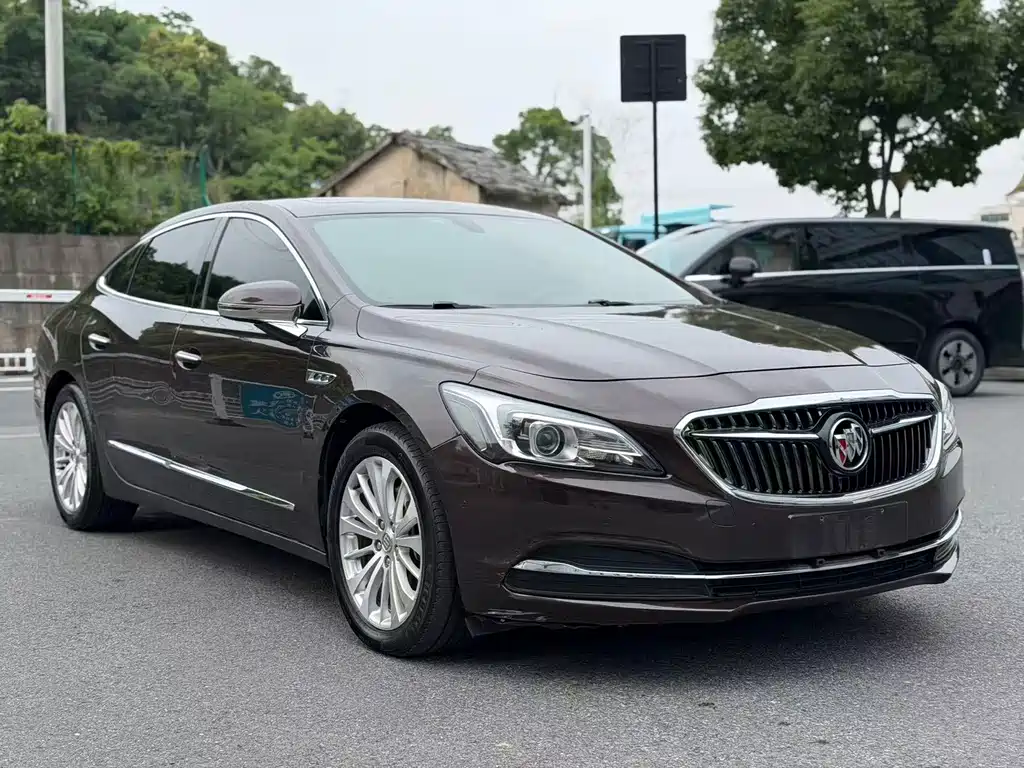 Buick LaCrosse 2017 — фото 3