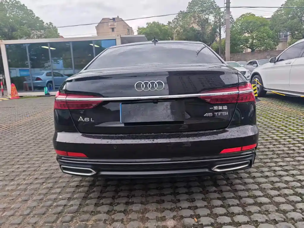 Audi A6L 2020
