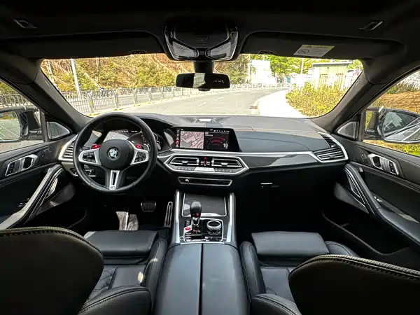 BMW X6 M 2022