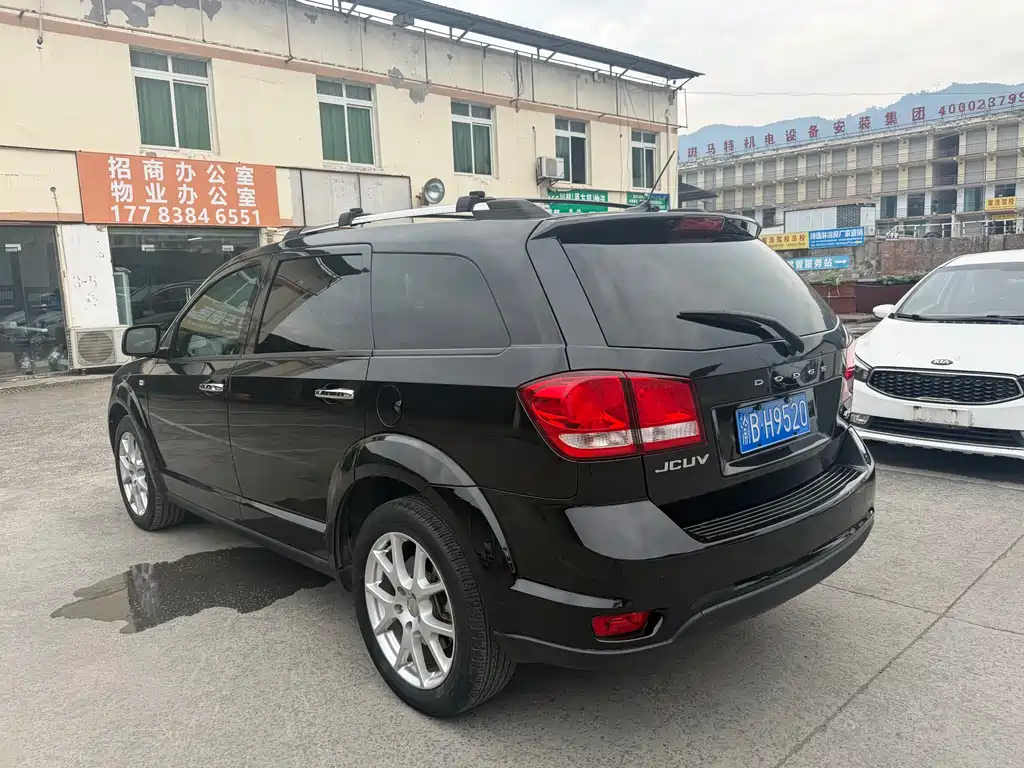 Dodge Journey 2013 — фото 12