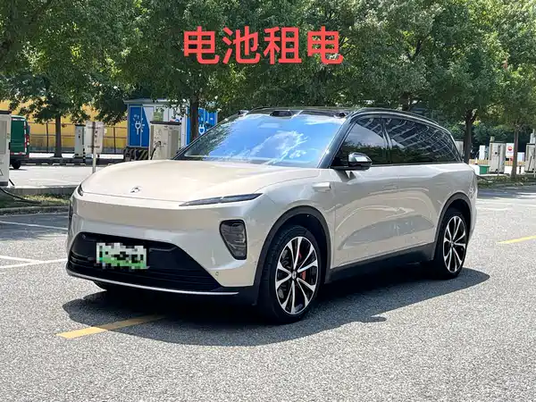 NIO ES8 2023
