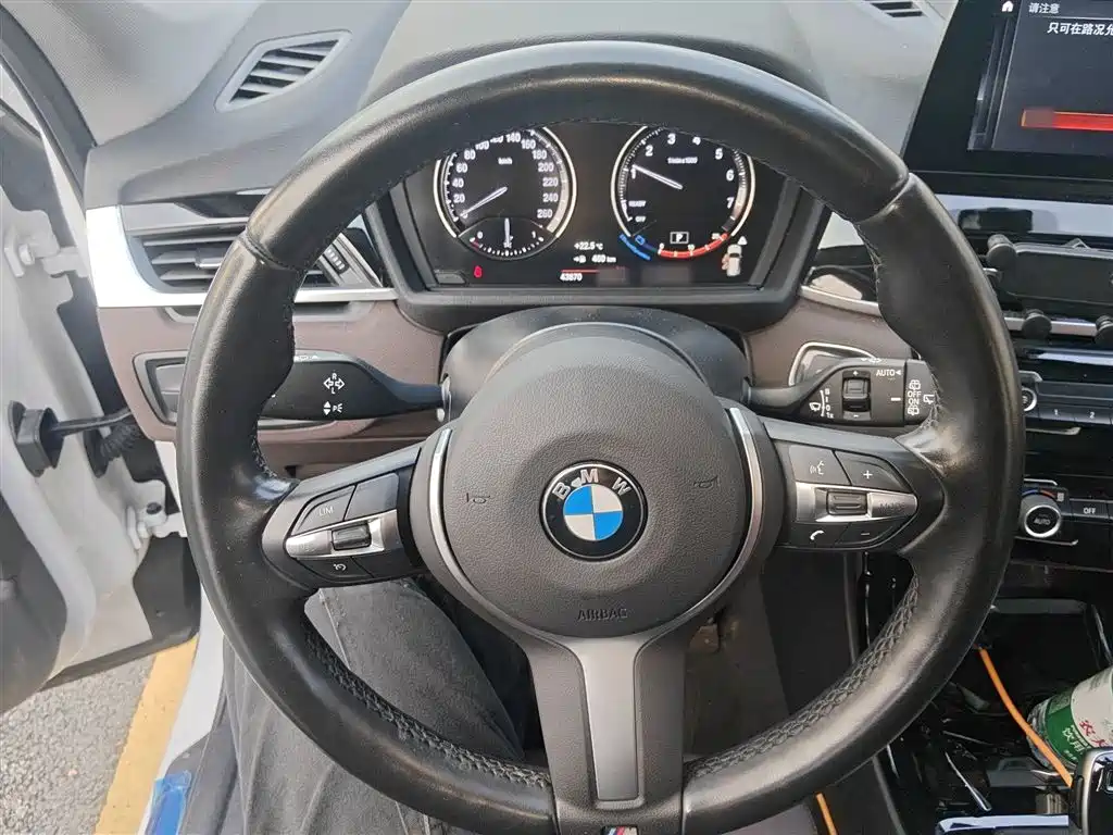 BMW X1 2021 — фото 3