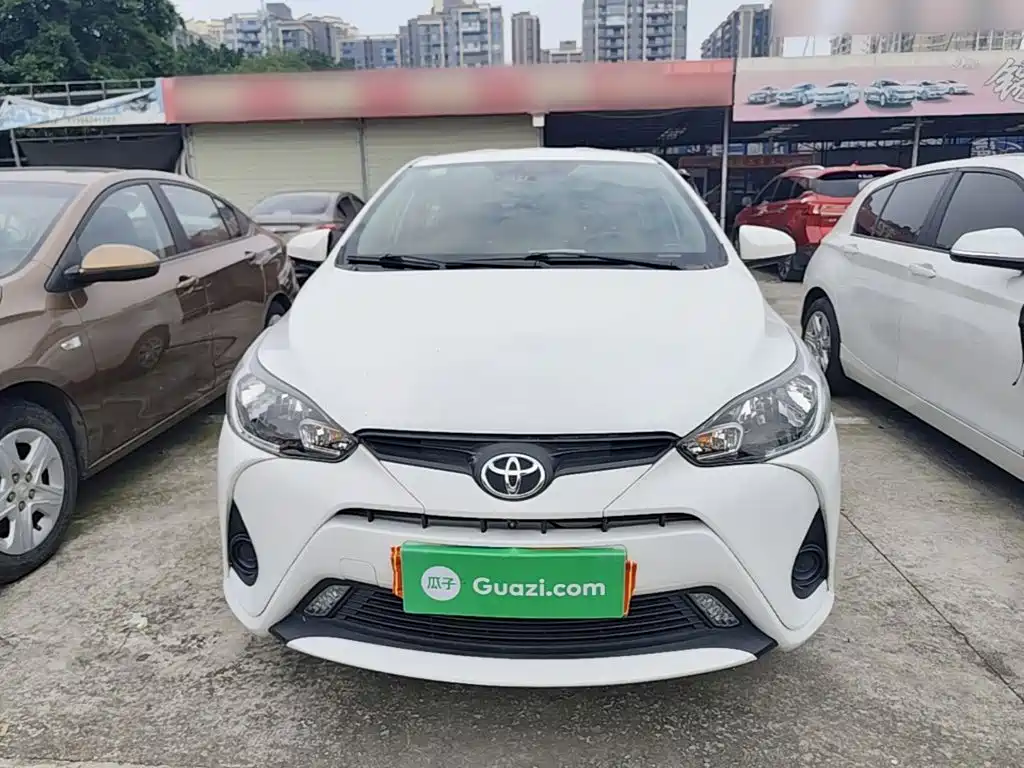 Toyota Yaris L 2019 — фото 3