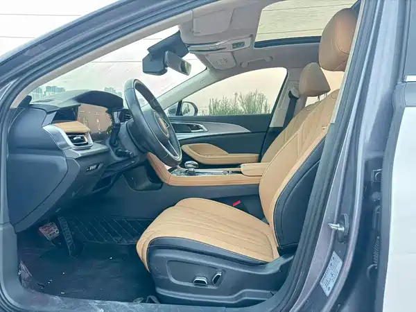 Hongqi H5 2022