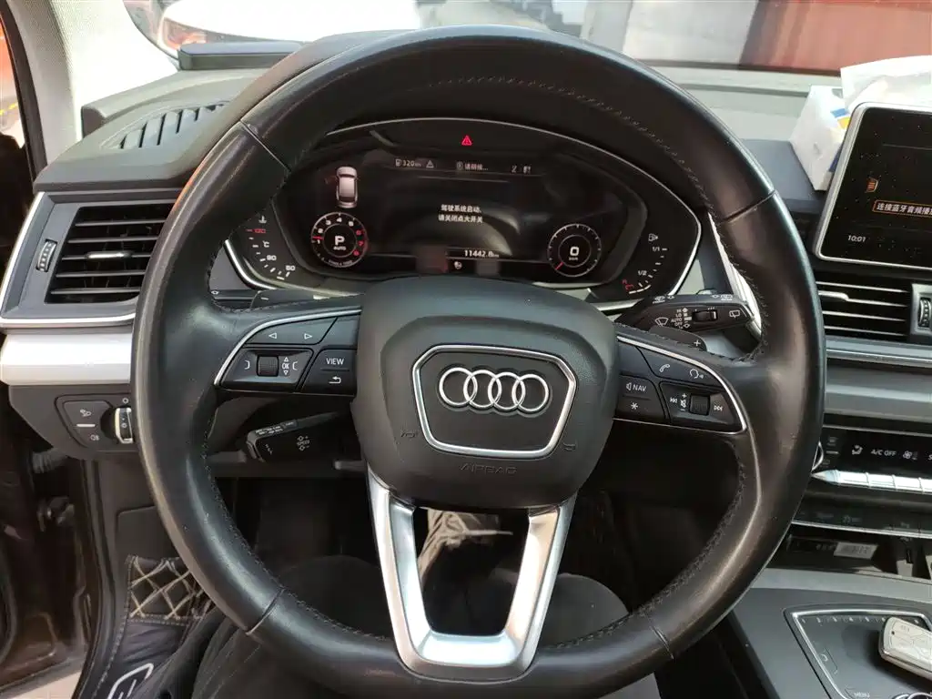 Audi Q5L 2019 — фото 11