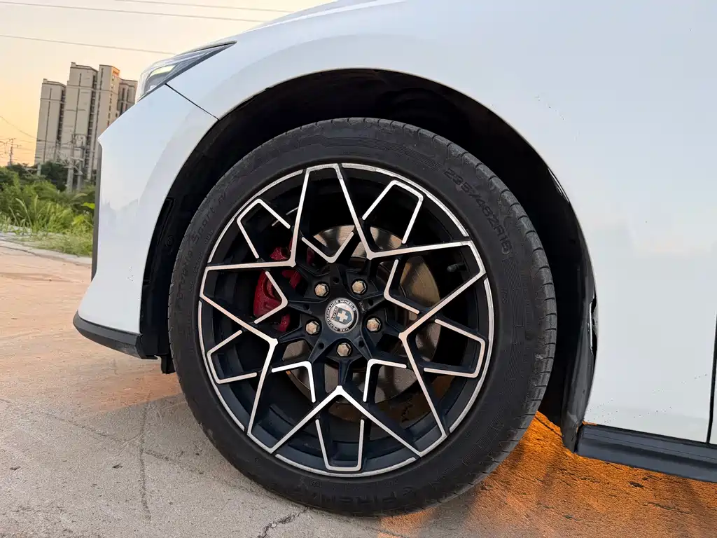 Changan UNI-V Smart Electric Idd 2023 — фото 5