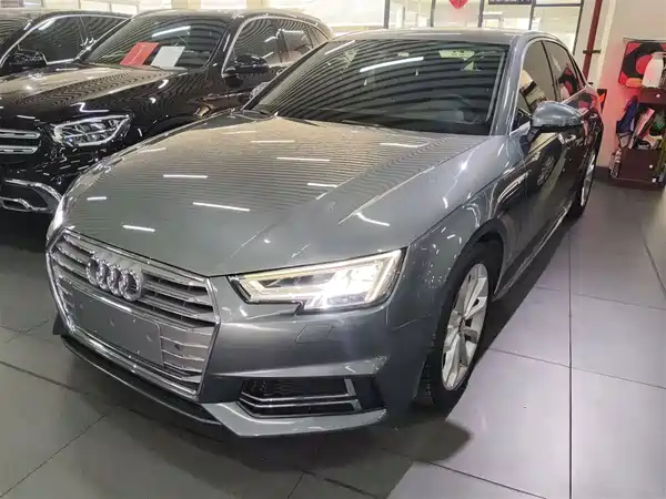 Audi A4L 2018