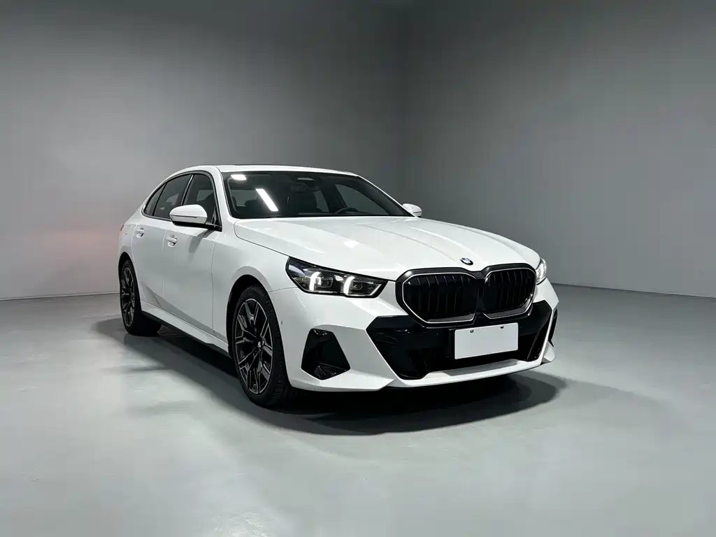 BMW 5 Series 2026