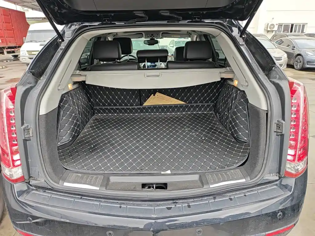 Cadillac SRX 2016 — фото 19