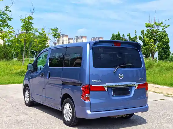 Nissan NV200 2013