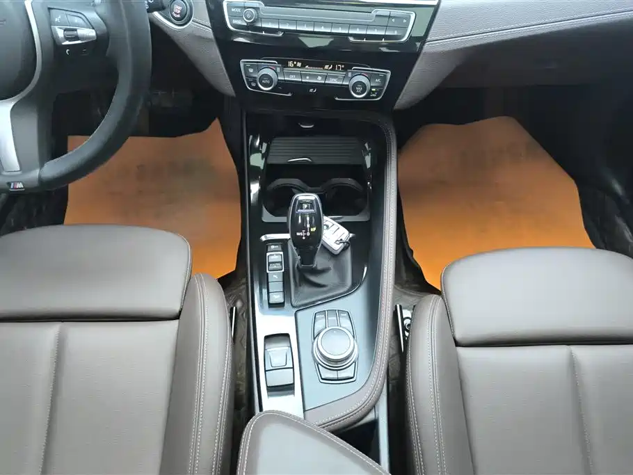 BMW X1 2022 — фото 16