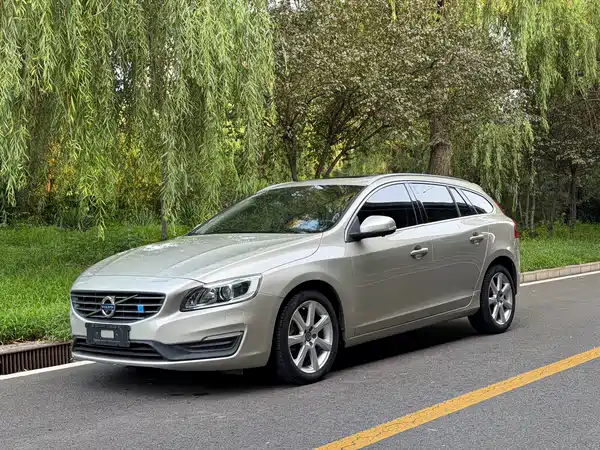 Volvo V60 2017