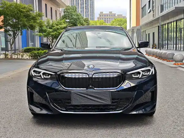 BMW i3 2023