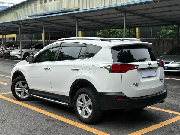 Toyota RAV4 2013
