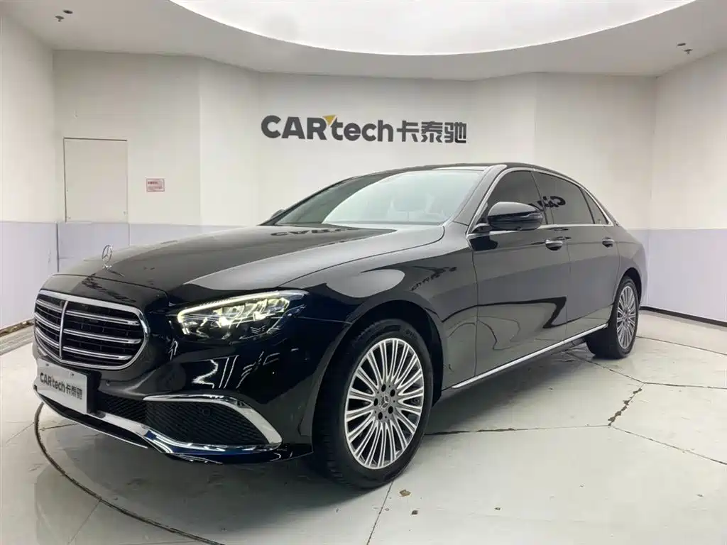 Mercedes-Benz E-Class 2023 — фото 1