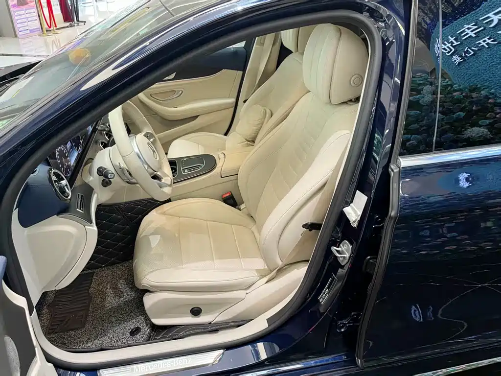 Mercedes-Benz E-Class 2020 — фото 15