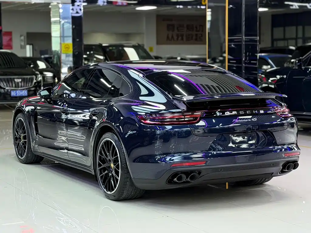 Porsche Panamera 2020 — фото 12