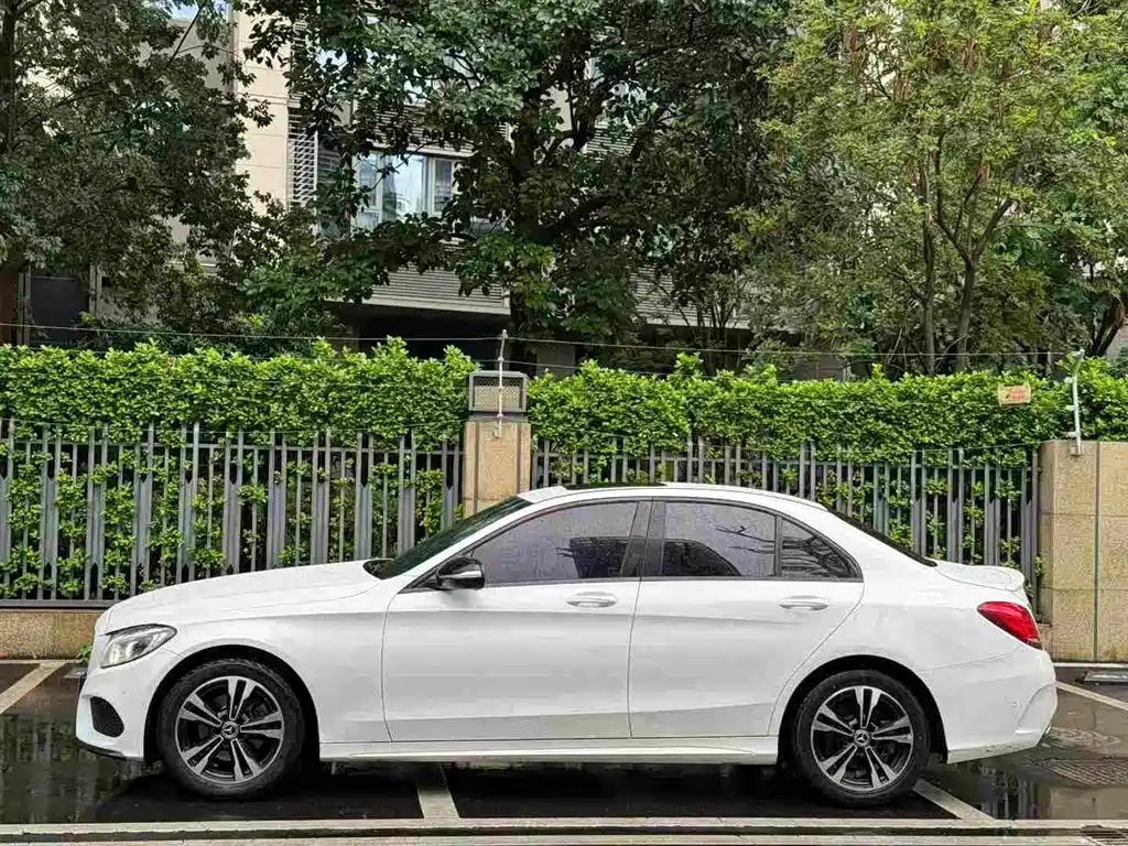 Mercedes-Benz C-Class 2017 — фото 2