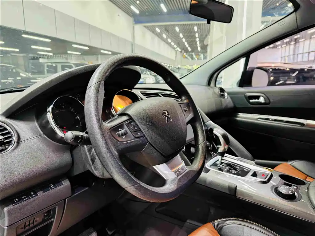Peugeot 3008 2017 — фото 13